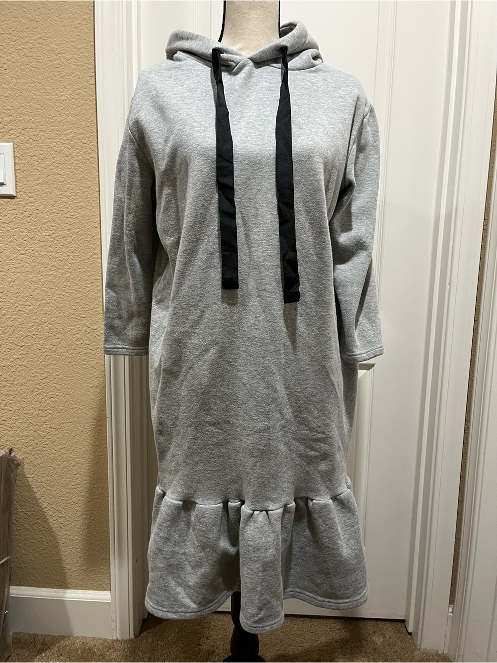 L’Eccove Gray Sweatshirt Dress - Picture 2 of 7